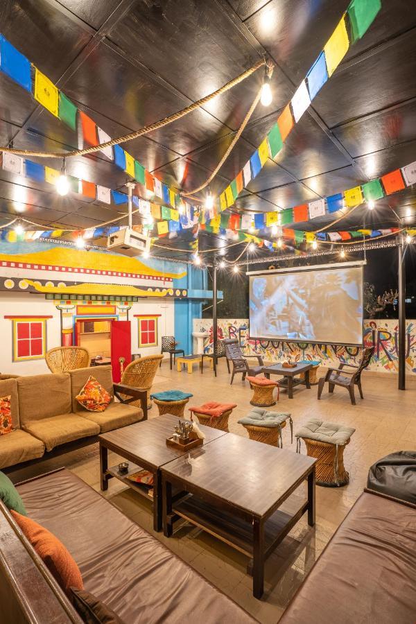 The Trippy Tribe Hostel Bir  Exterior photo